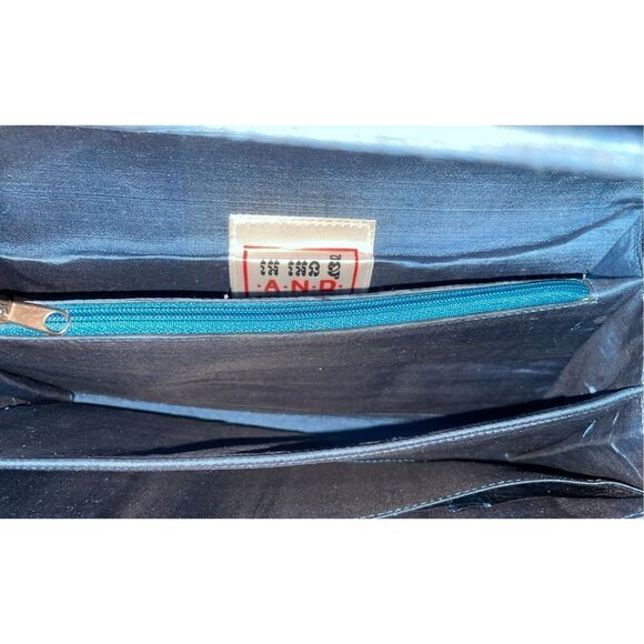 Vintage Oriental Silk Clutch  - Picture 12 of 16